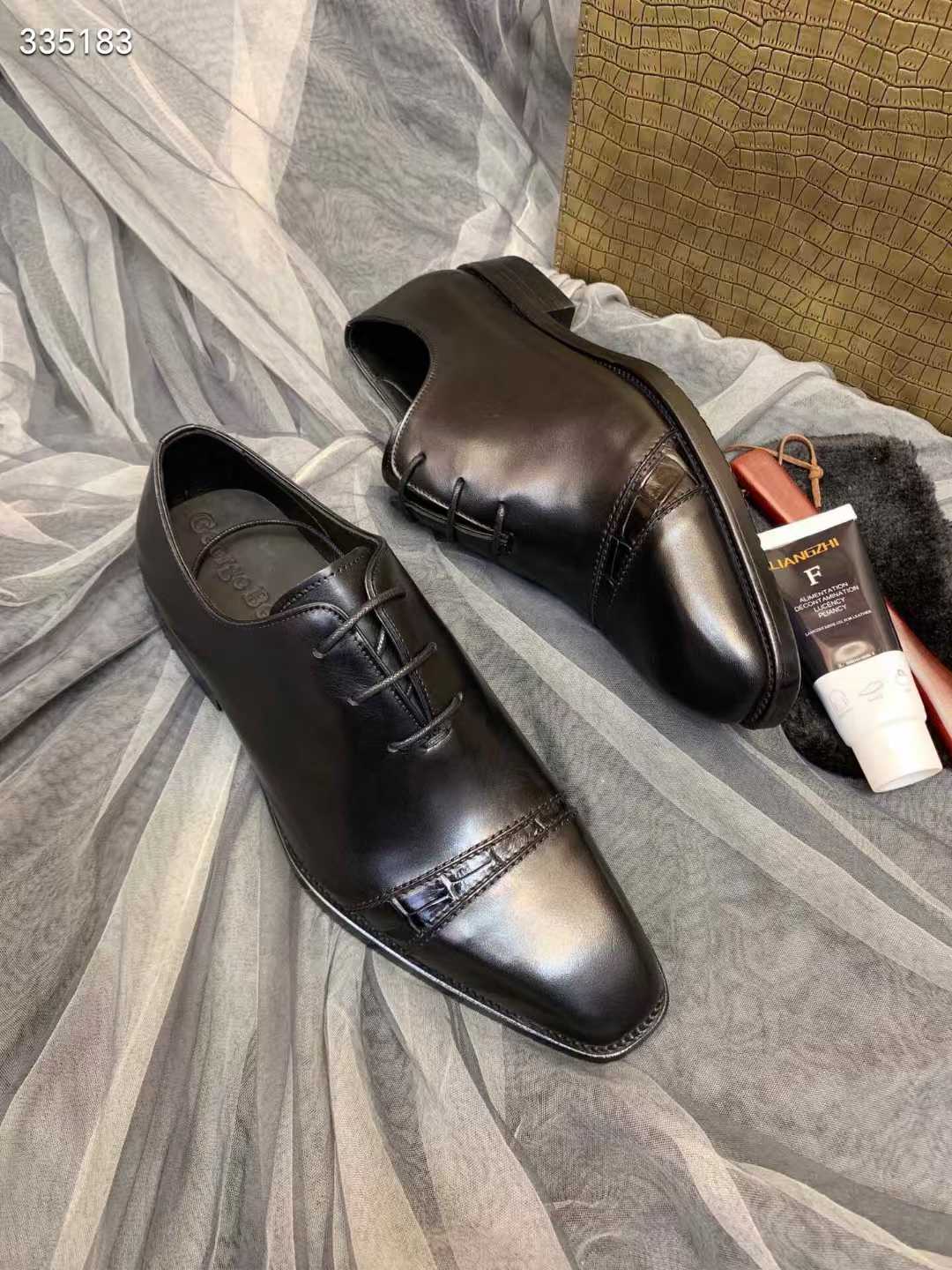 Hand-Finished Leather Cap-Toe Oxford