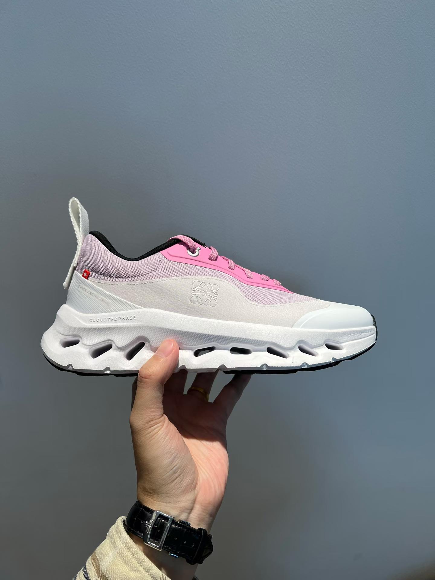 Premium Cloudtilt 2 Low-Top Lifestyle Sneakers