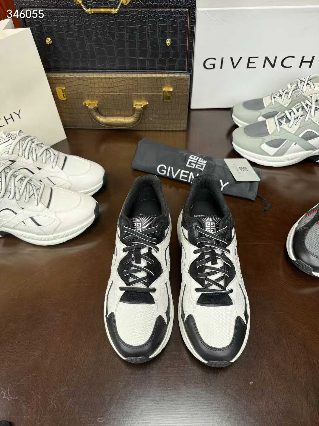 Premium Knit Lightweight Sneakers