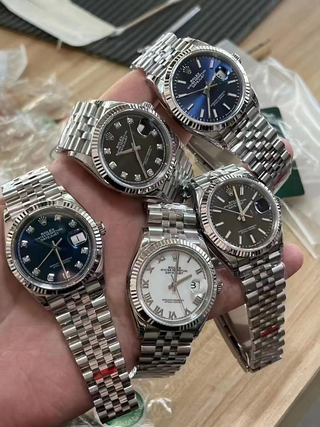 Classic Fluted-Bezel Automatic Watch